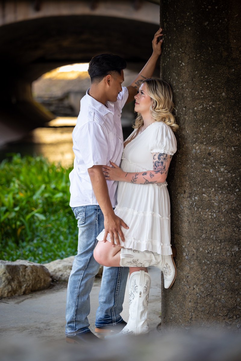 ScottLeadbette6's tweet photo. Engagement session for my beautiful daughter and her soon to be husband. https://t.co/1Q7EaU9FBr