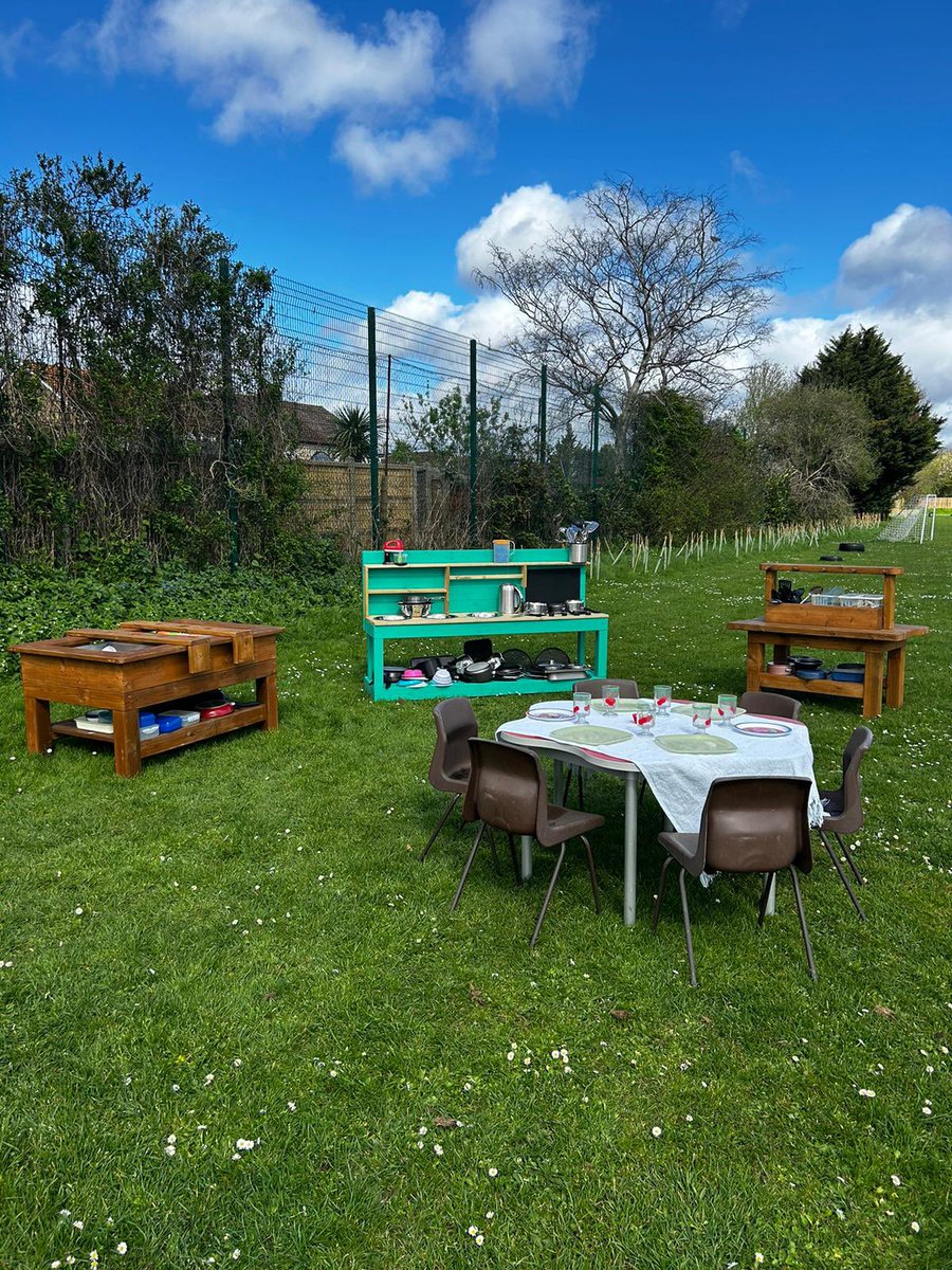 Meadhurst Primary School tweet media