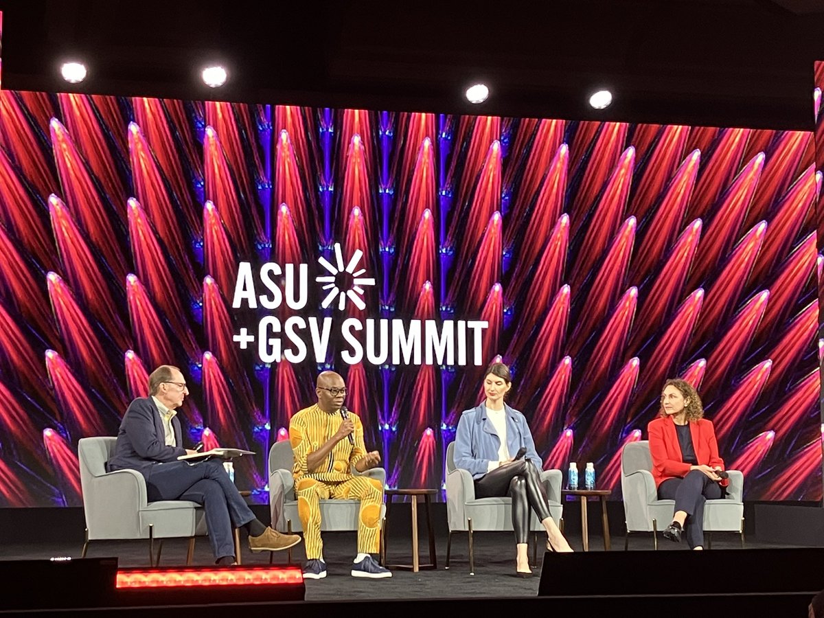 For a conference about transforming learning, you’d think @asugsvsummit would have moved past the four-folks-in-chairs-with-mics format by now.