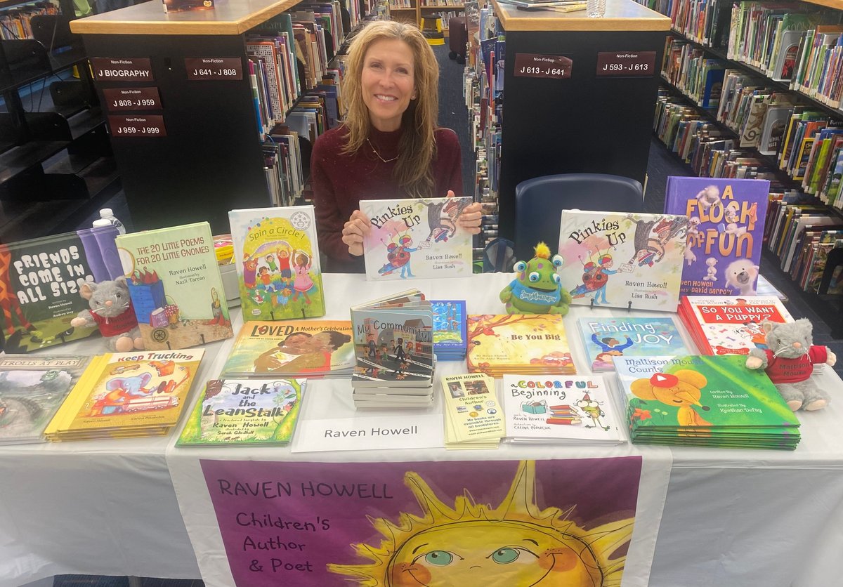 The happiest children's event at the Newburgh Library Book Fair!
#childrensbooks #picturebooks #authorsigning #booksigning #libraryevent #libraryfair #childrensauthor #libraries #childrenslibrarians #readers #books @NewburghFreeLib @HandersenPub @am_publishing