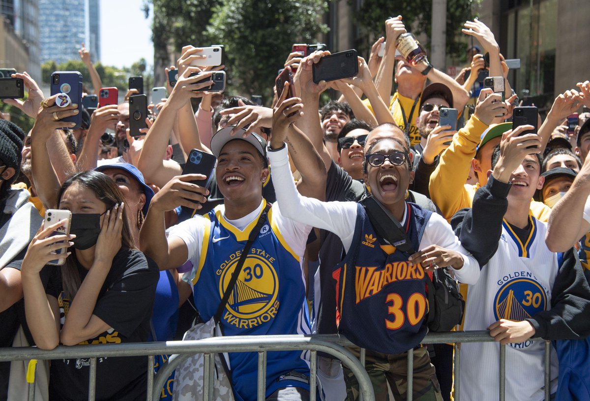EmpowerFansCA's tweet photo. Hey, @WarriorNationCP will you join @Lakersnation & @BuffyWicks and tell #Ticketmaster you want competition in event ticketing to lower fees? #AB2808 #caleg
Malcolm Tiller, @Lakers Fan – "It needs to be way more companies selling tickets."
Learn more: https://t.co/MNrWxm4BBa https://t.co/JH8tTI1BBG