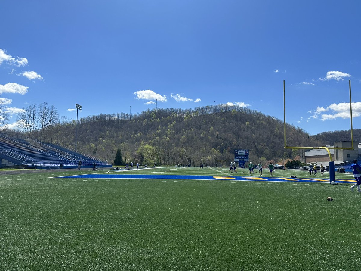 Kcooks25's tweet photo. Thanks @MSUEaglesFB for invite and spring game over the weekend ,enjoyed what program shared @EDGYTIM @FBraidernation @CoachA_Schmidt https://t.co/nbVKIYMpje