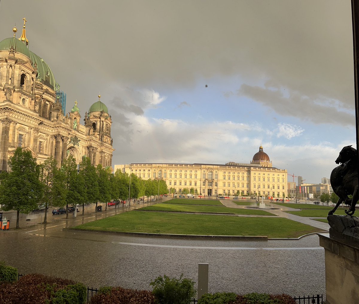 7PM in Berlin-Germany but the Sun is still out! #berlin #germany #berlinweather #europe