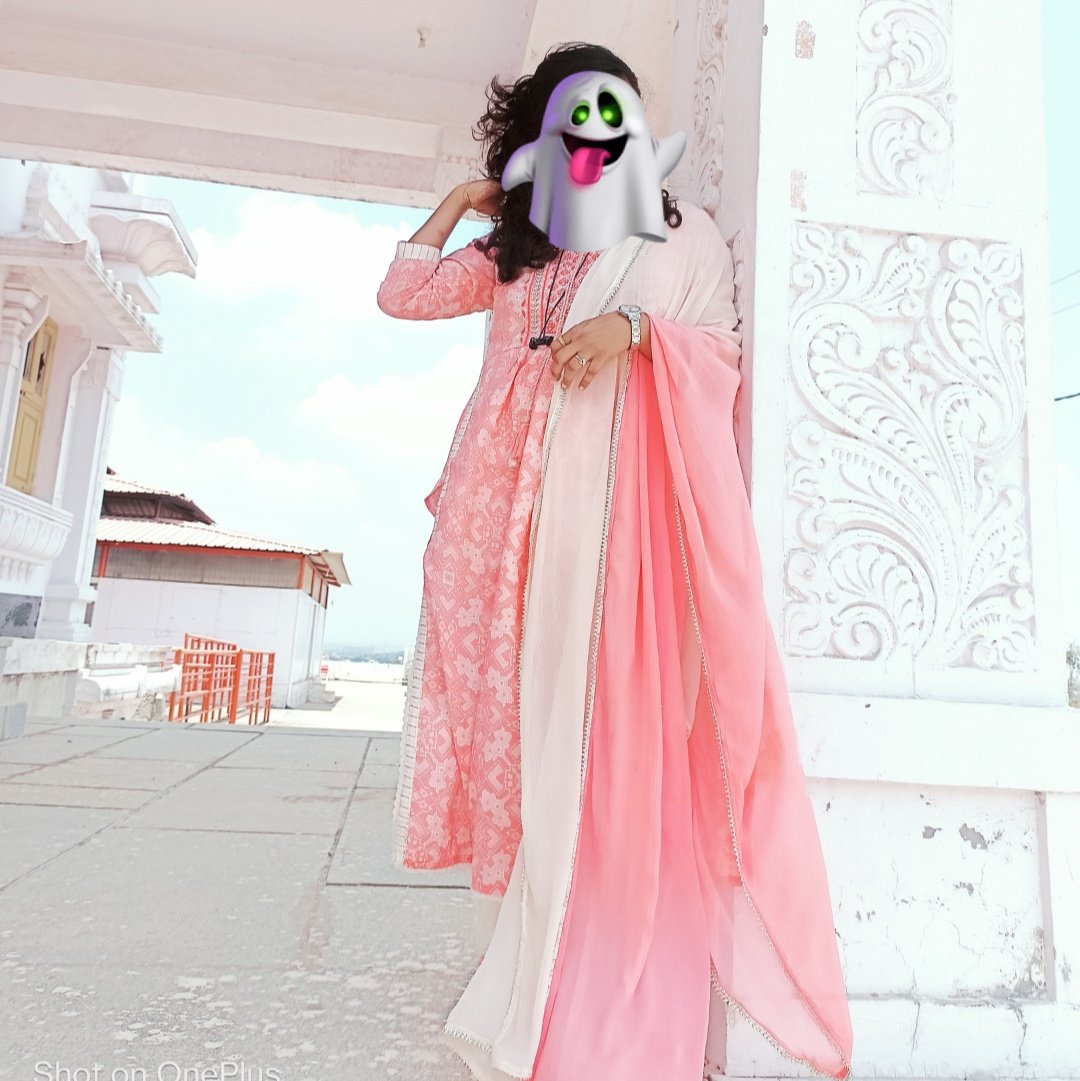 me_petrichor's tweet image. #NewProfilePic

ನೀ ಬರೆದ ಕವಿತೆಯಲ್ಲಿ ಮರೆತು ಹೋದ ಪದವೊಂದು ನಾನು!!! 
ನಾ ಬರೆಯಲಾಗದ ಕವಿತೆಯಲ್ಲಿ ಮರೆಯಲಾಗದ ಸಾಲುಗಳು ನೀನು!!!

#RandomScribbles