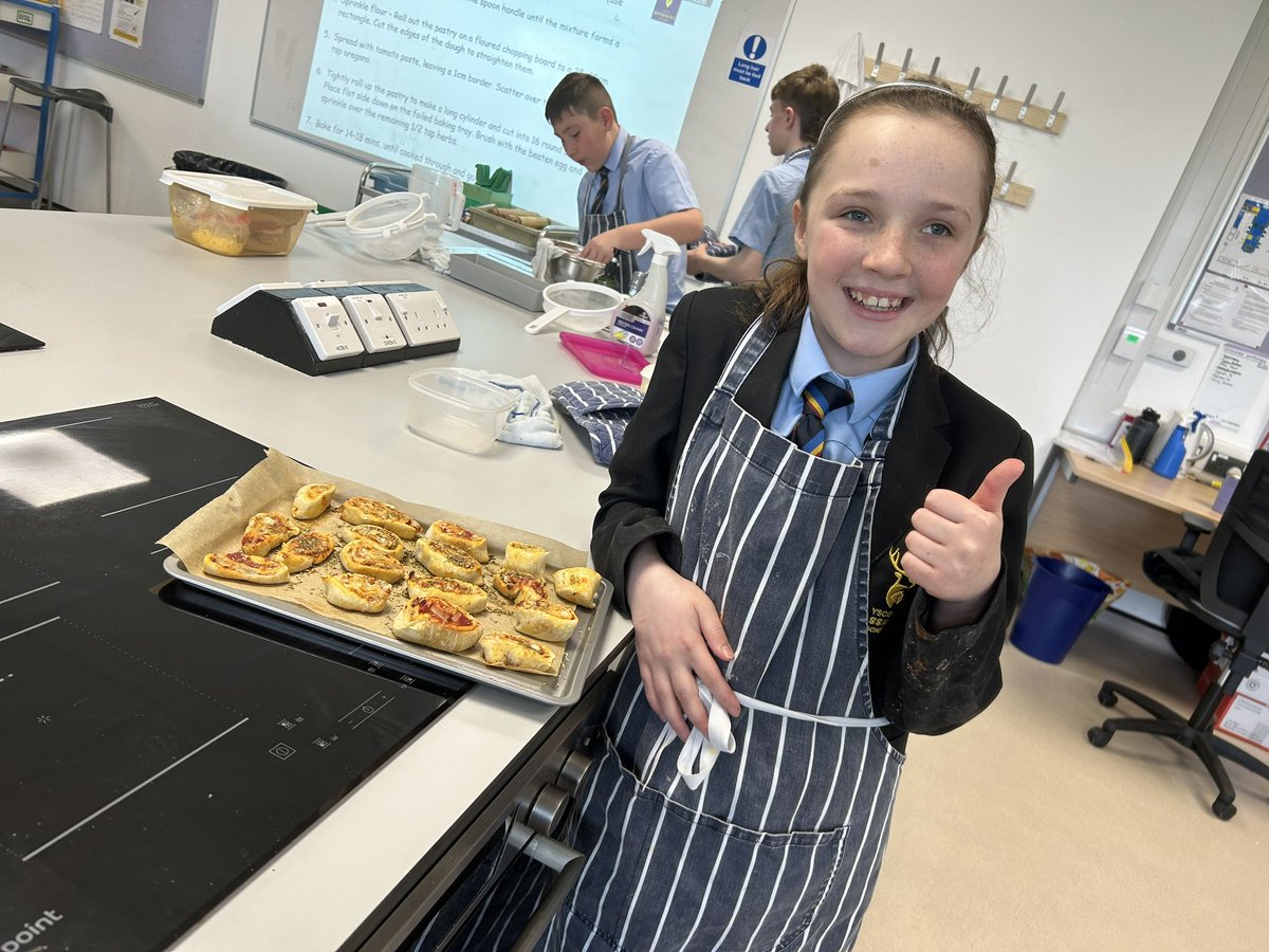 MrsRRichards15's tweet photo. 2/2
Year 7 Pizza Pinwheels so far… https://t.co/8XJdbYaeWI