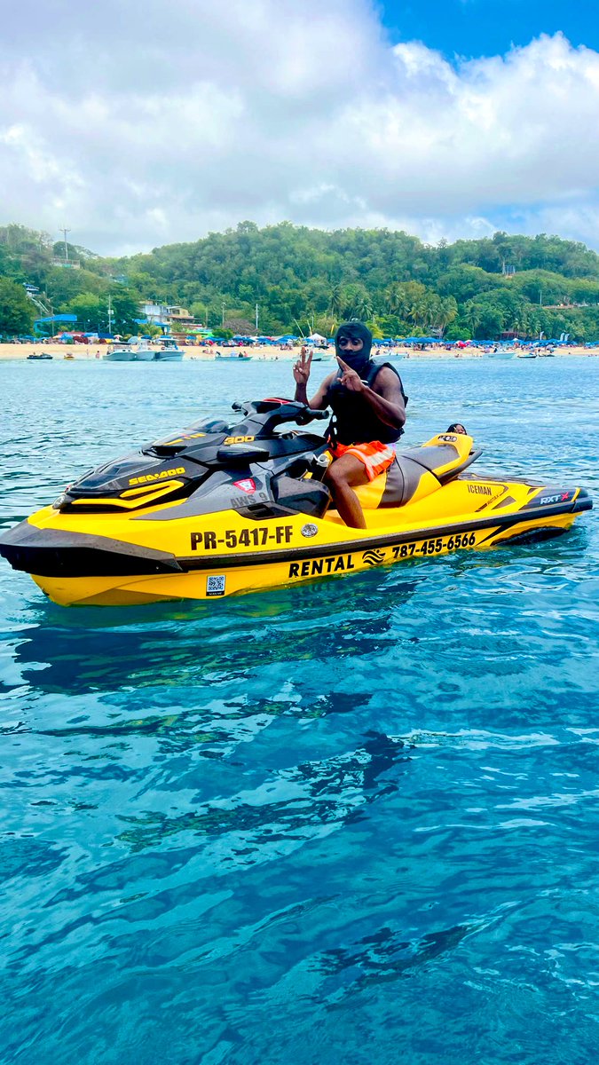 chilaylay's tweet photo. 🇵🇷🛥️ https://t.co/w2WKCiMCB9