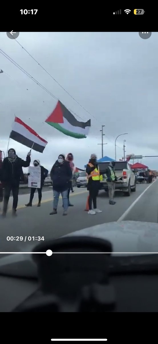 Diverse crowd shutting down Canadas biggest Port #DeltaPort 

Here’s an idea 

GET A JOB AND BUY A FLIGHT THE FUCK HOME.