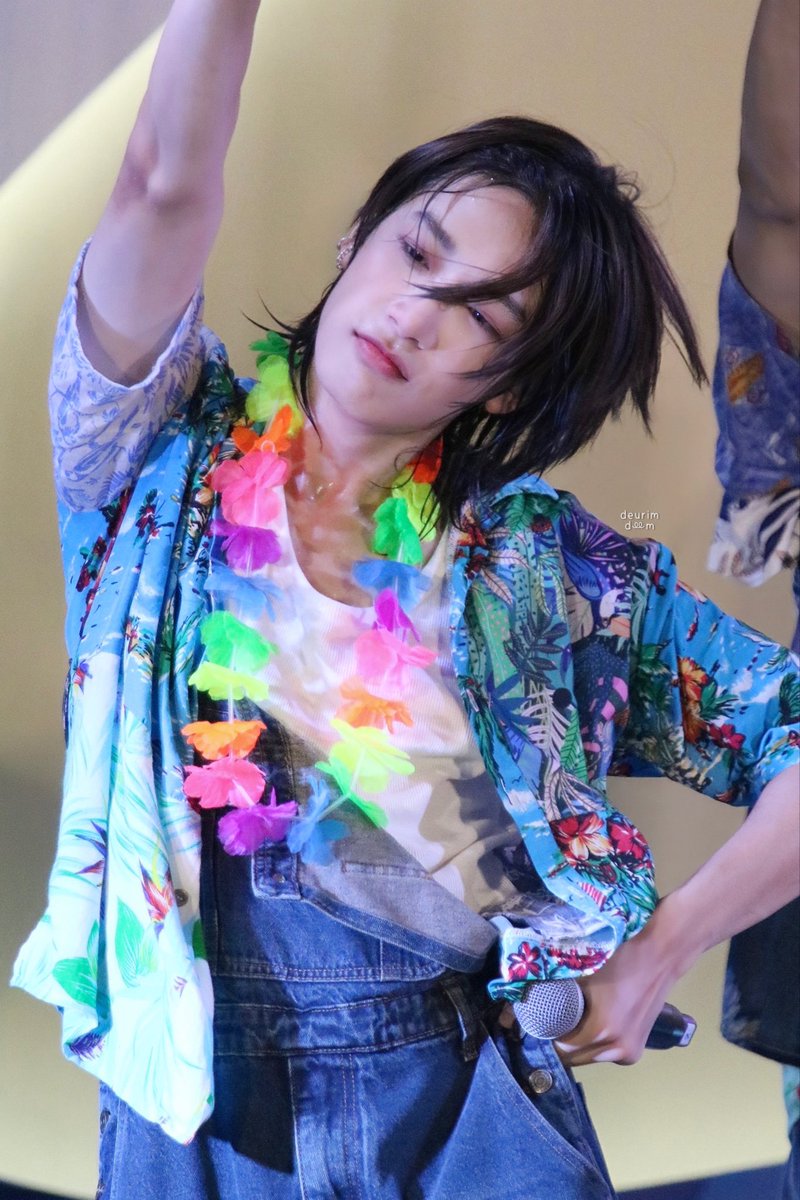 เนิ้บรยา 😏 tweet media