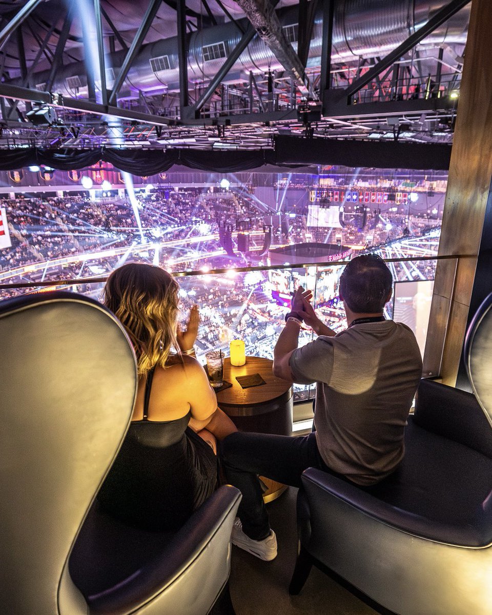 We ❤️ when Fight Night & Date Night become one #OnLocation! #UFC300 #UFCVIPExperience