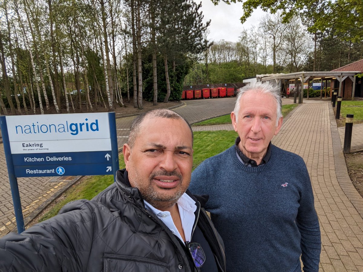 Great to be out in Wellow with a concerned resident over the speeding in the village. Had a great proactive conversation with the resident and National Grid to deal with this issue.
Speeding in Nottinghamshire is a priority of mine.