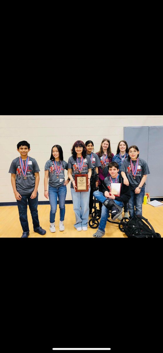 On Saturday our Academic Pentathlon teams competed at the Regional Pentathlon Competition! Our eighth grade team placed second overall and several students won individual medals. Way to go Hawks! ❤️🦅❤️🦅❤️