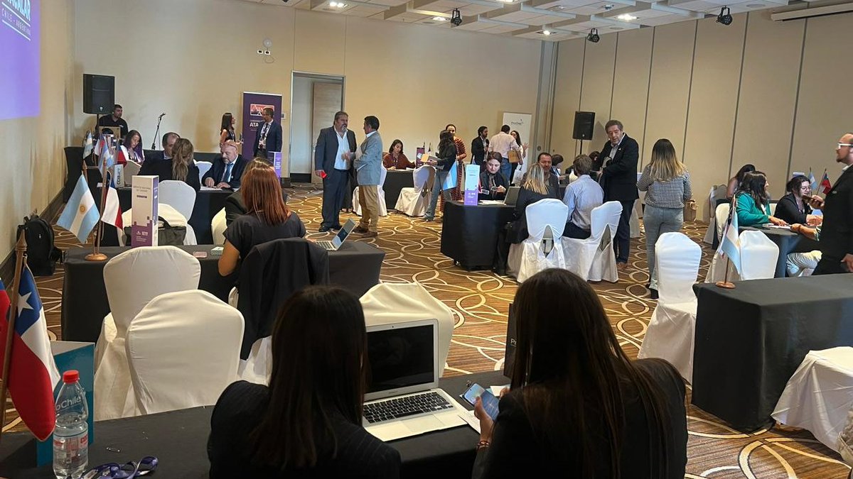 prochile_ar's tweet photo. 🎉 ¡Gran éxito del evento #Atacalar en Copiapó! 🎉

Evento de integración binacional, con participación de @prochilecl  y destacadas autoridades 

🤝 Desde Argentina, invitamos a @SeaportTours, Caviar Film, Geson, Dankon y Gala Gourmet.. 

👏 @ProChileAtacama 

#Chile #Argentina https://t.co/Leg5eItI2e