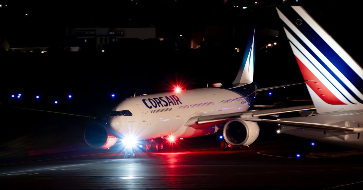 Entrainement photos de nuit 
(1/50 f5,6, 212mm, Iso 40k)
CRL775 #A330neo (F-HSKA)
#Antananarivo 🇲🇬 - 🇷🇪 #LaRéunion
#avgeek #aviation