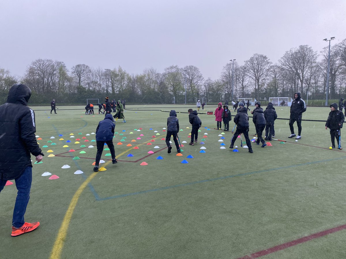 Great to see our children in @year5and6church taking part in @BradfordHockey sessions @BGGSchool after school with @WeAreBDAT schools 😀 @NiallO7Brien @PEchurchprim1 #opportunity