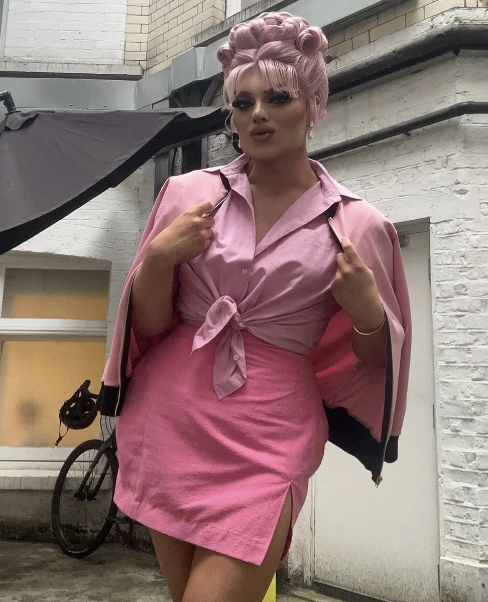 Drag Crave tweet media