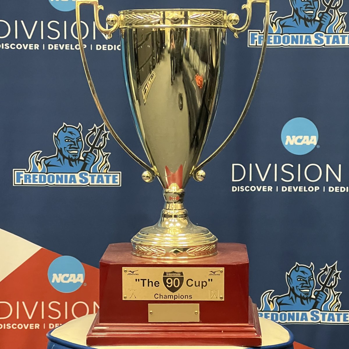 FredBlueDevils's tweet photo. Tuesday, 4 p.m. Ludwig Field. Be there!!! #I90Cup
@FredSt_Baseball @BehrendBaseball https://t.co/jSnpl6Jczy