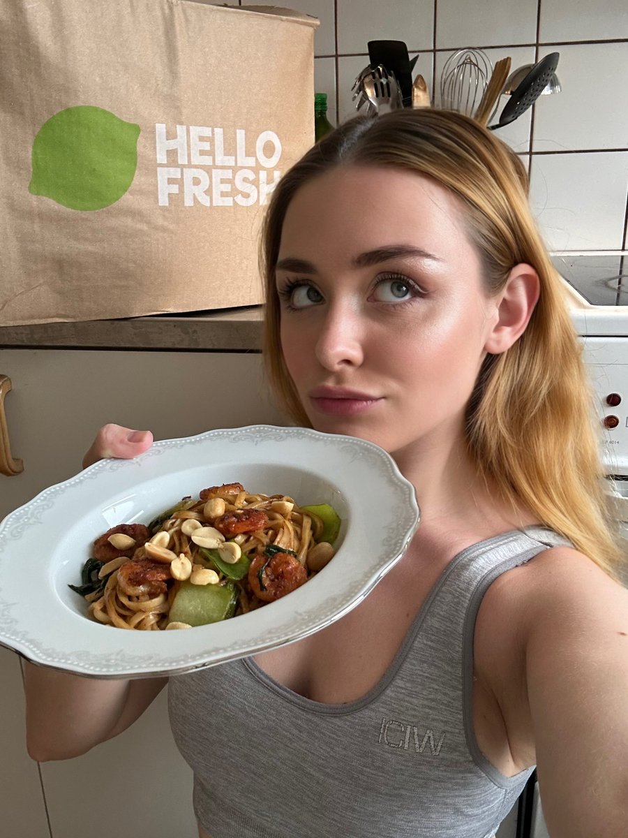 My meals were delicious this month! @HelloFresh #Sponsored Get 16 free meals and free dessert here: strms.net/hellofresh_mel…