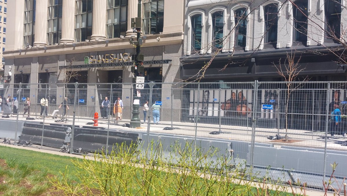 garykearns2's tweet photo. A big two handed middle finger to #Detroit owned businesses by the #NFLDraft. Views of detroit owned businesses blocked by banners that stop conveniently before two large corporate chains. https://t.co/C2JglzSBKc