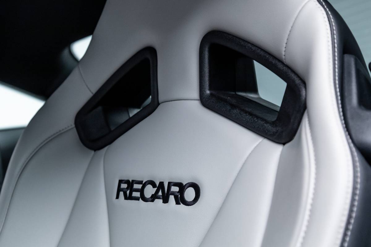 recaroauto tweet picture