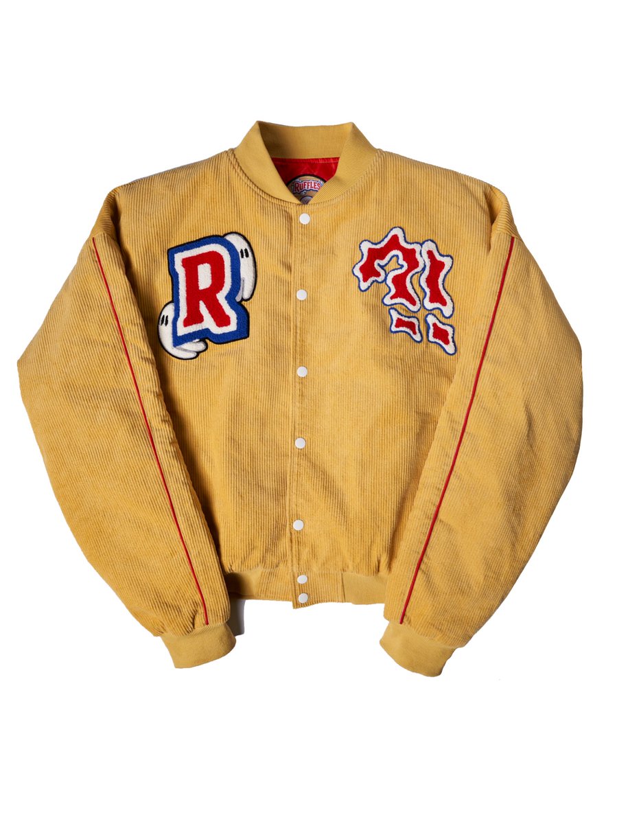 bluboy__'s tweet photo. 🚨 The giveaway for the limited edition @ruffles x Blu Boy Jackets starts now! 🚨 To qualify, drop a comment on this post for your chance to win. 🏆 Good luck! ☘️ #Ruffles_Partner https://t.co/UFp1Z4k0qT