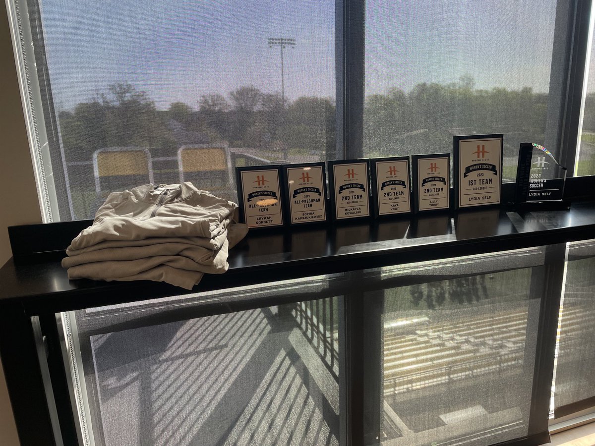 Terrific year end luncheon to celebrate our team’s academic and athletic success, our community involvement, our small group winners, and our Horizon League award winners! 🏆🙌 #Norseup