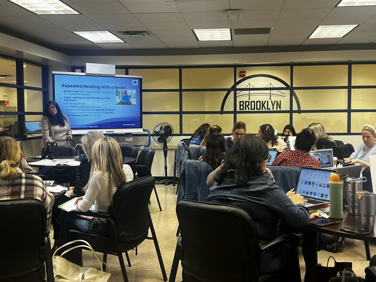 Dr. Lucia Perez-Medina tweet media