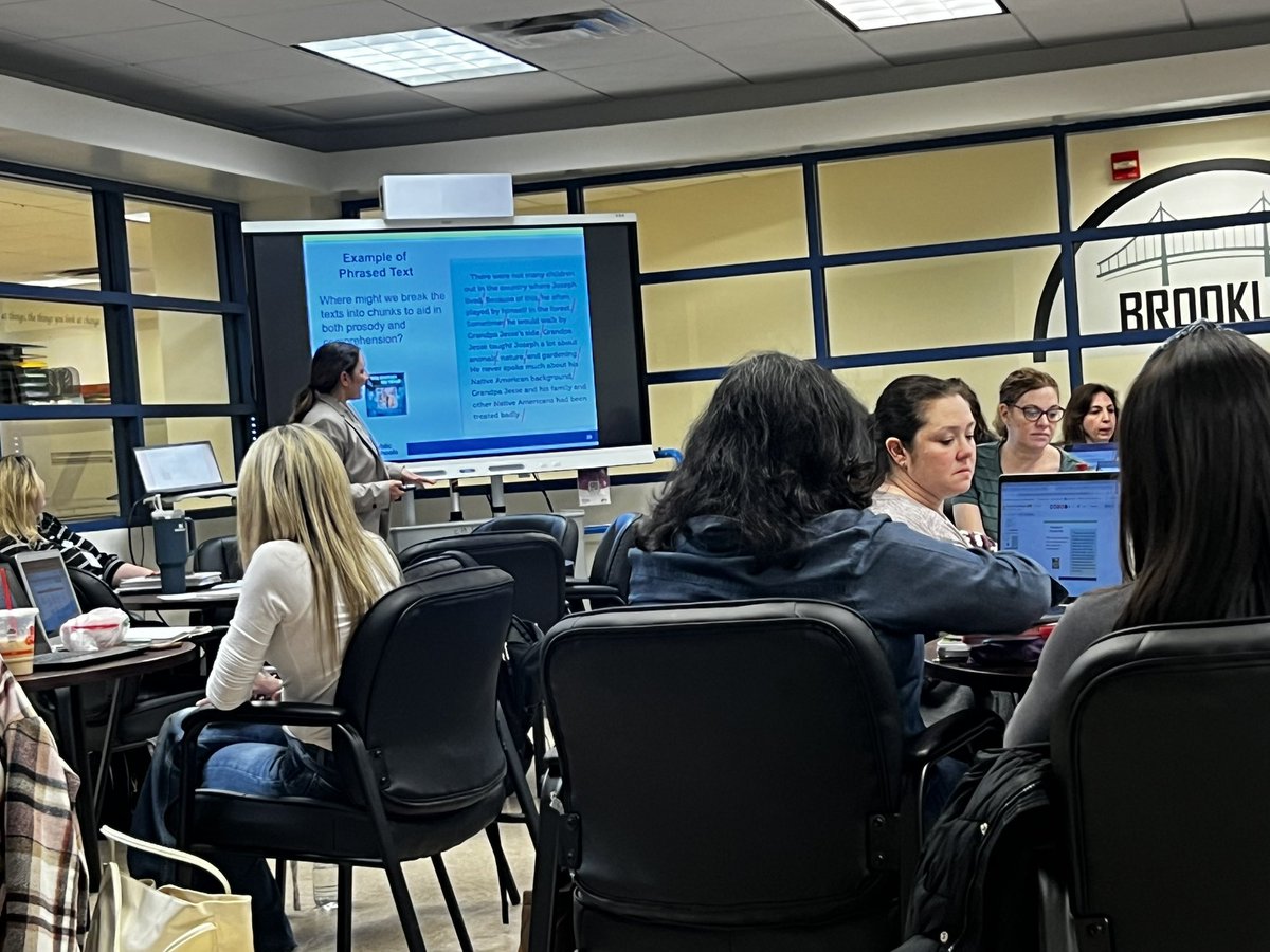 Happening now D20 K-2 Learning Lab. Going deeper with phonics and fluency SoR modules. Thank you Layla Munson from Literacy Collaborative for your support! <a href="/pretto_david/">Dr. David Pretto</a> <a href="/20_doe/">Community School District 20</a> <a href="/ruxdanika/">Dr. Danika Rux</a> <a href="/DOEChancellor/">Chancellor Melissa Aviles-Ramos</a> <a href="/NYCReads/">NYC Reads Initiative</a> #ALLMeansALL