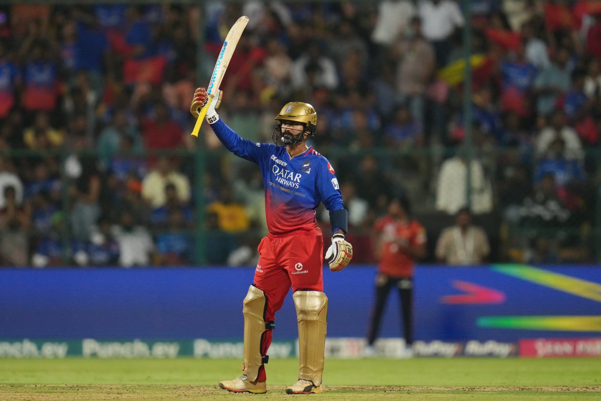 IPL's tweet image. 83 off just 35 🤯

The ask is too high for @RCBTweets but this has been a stellar knock from @DineshKarthik!  

Follow the Match ▶️ bit.ly/TATAIPL-2024-30

#TATAIPL | #RCBvSRH