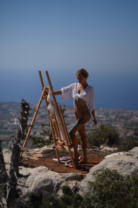 I like to create and do crazy things💗 https://t.co/cY9392sfIV