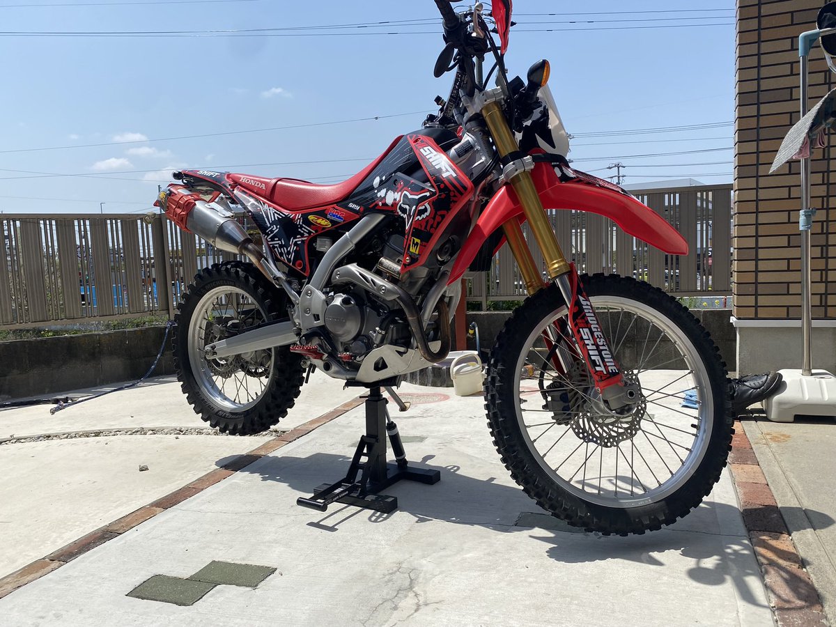 crfここまでいじったけど、純正に戻して売る準備😭