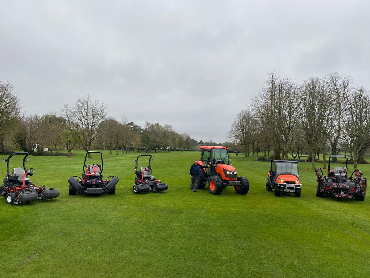 Out with the old and in with the new .
Ready for the season ahead .
Just need a change in the weather 🙏

Thanks @lairdgrassmachinery .