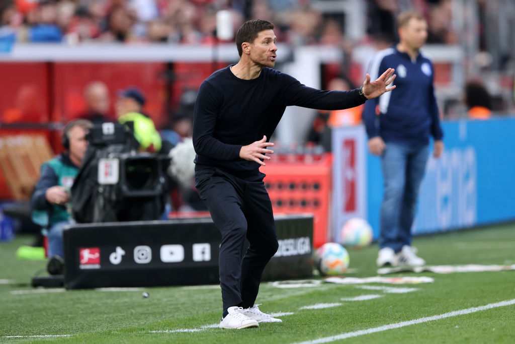 Ruxiiii4's tweet photo. El Bayer Leverkusen, campeón de la Bundesliga por primera vez en su historia. 🔴⚫️🇩🇪

➡️Análisis del Bayer Leverkusen de Xabi Alonso.

📌Imágenes y vídeos en cámara táctica.

10 ASPECTOS 📝🧵
