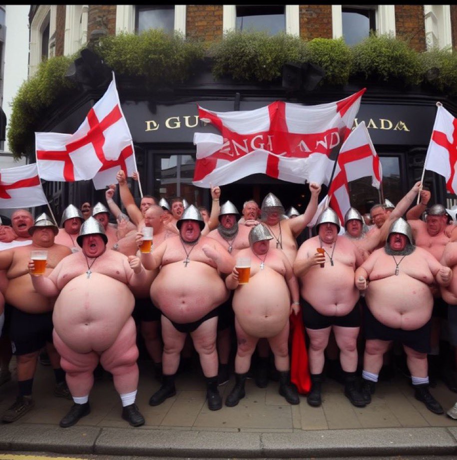 Franksideb12638's tweet photo. @SueSuezep He clearly doesn't #rememberbritain https://t.co/C8O53P30bm