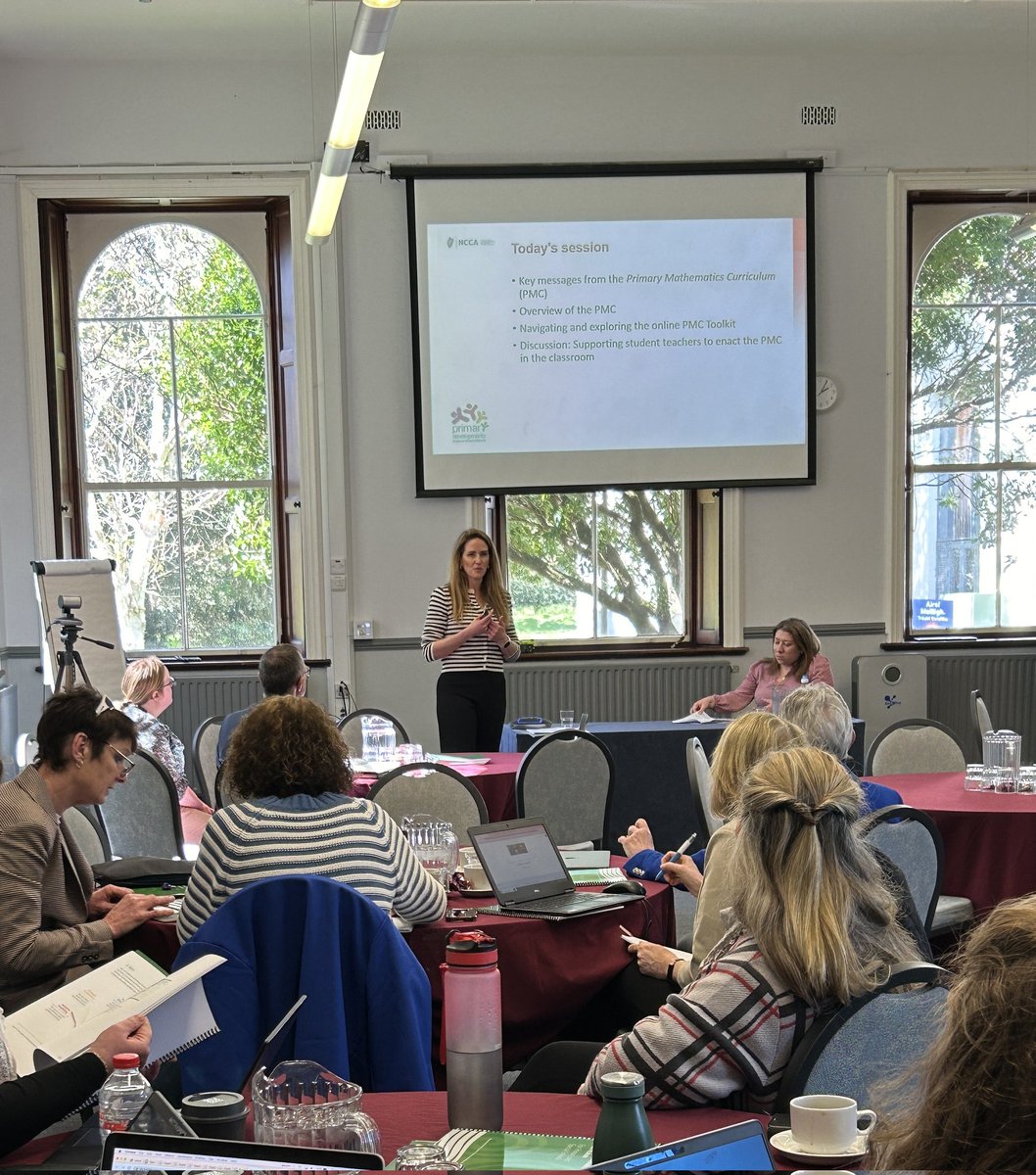 A wonderful presentation from the @NCCAie with presenters Gráinne Higgins and Dr Tracy Curran discussing the key messages from the Primary Mathematics Curriculum (PMC) today at MIE and a special workshop on supporting student teachers in the classroom @MurphyBreed 🔢