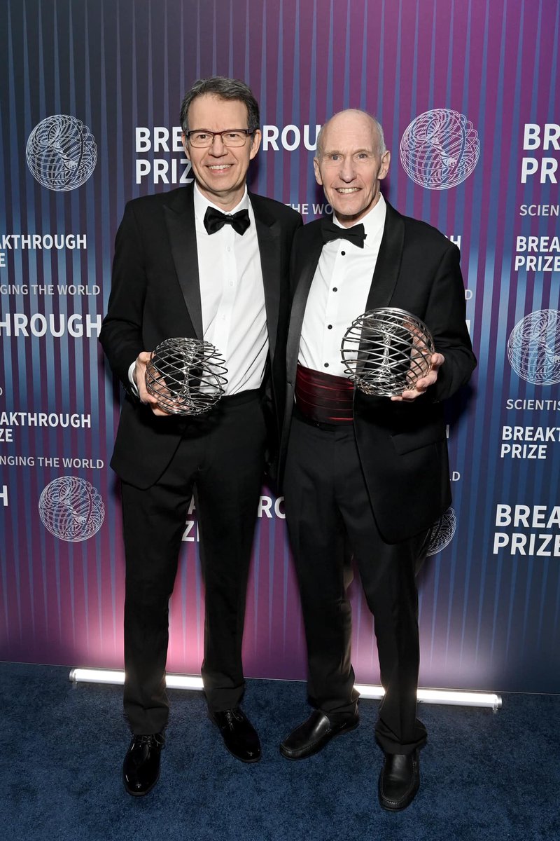 Congratulations Michel Sadelain! He was honored along with Carl June for their development of chimeric antigen receptor T cell immunotherapy, whereby a patient’s T cells are modified to target and kill cancer cells. @academymuseum @brkthroughprize #breakthrough @MSKCancerCenter