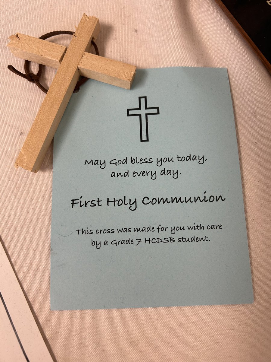 MartynaK1984's tweet photo. The grade 7’s participated in the cross building activity today. They created beautiful wooden crosses for the grade 2’s that are celebrating their First Holy Communion. 🙏🏻⛪️ @StBeneHCDSB https://t.co/hfmLucXMSE