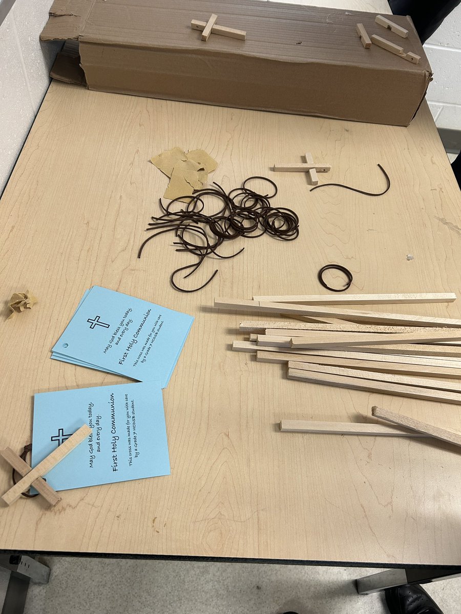 MartynaK1984's tweet photo. The grade 7’s participated in the cross building activity today. They created beautiful wooden crosses for the grade 2’s that are celebrating their First Holy Communion. 🙏🏻⛪️ @StBeneHCDSB https://t.co/hfmLucXMSE