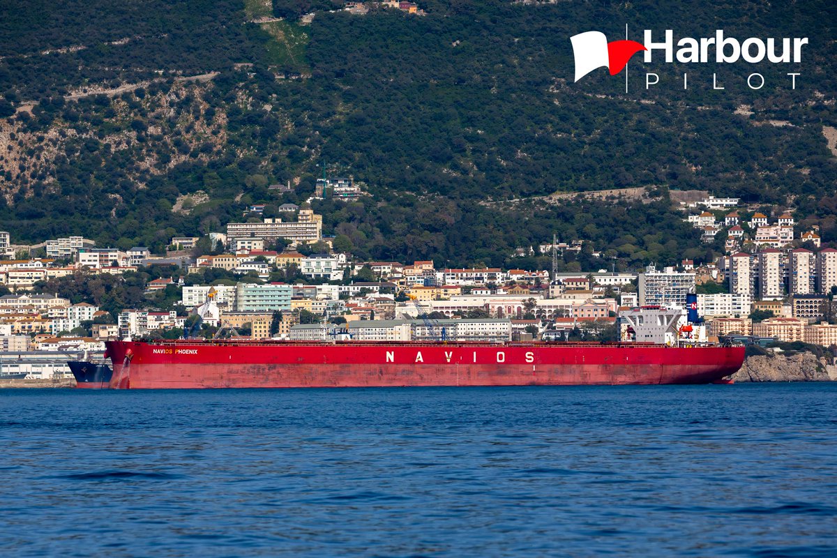 Navios Phoenix anchored Gibraltar area. 
harbourpilot.es/wp-content/upl…
#shippingindustry #Gibraltar