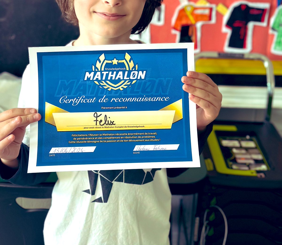 Ce week-end, un message inspirant d'un élève de 3e m'a touché profondément et renforce mon défi : faire aimer les mathématiques à mes élèves ! Un grand merci à <a href="/knowledgehook/">Knowledgehook</a> pour cette plateforme d'apprentissage et de renforcement exceptionnelle. #PassionMaths #Éducation #MathOn