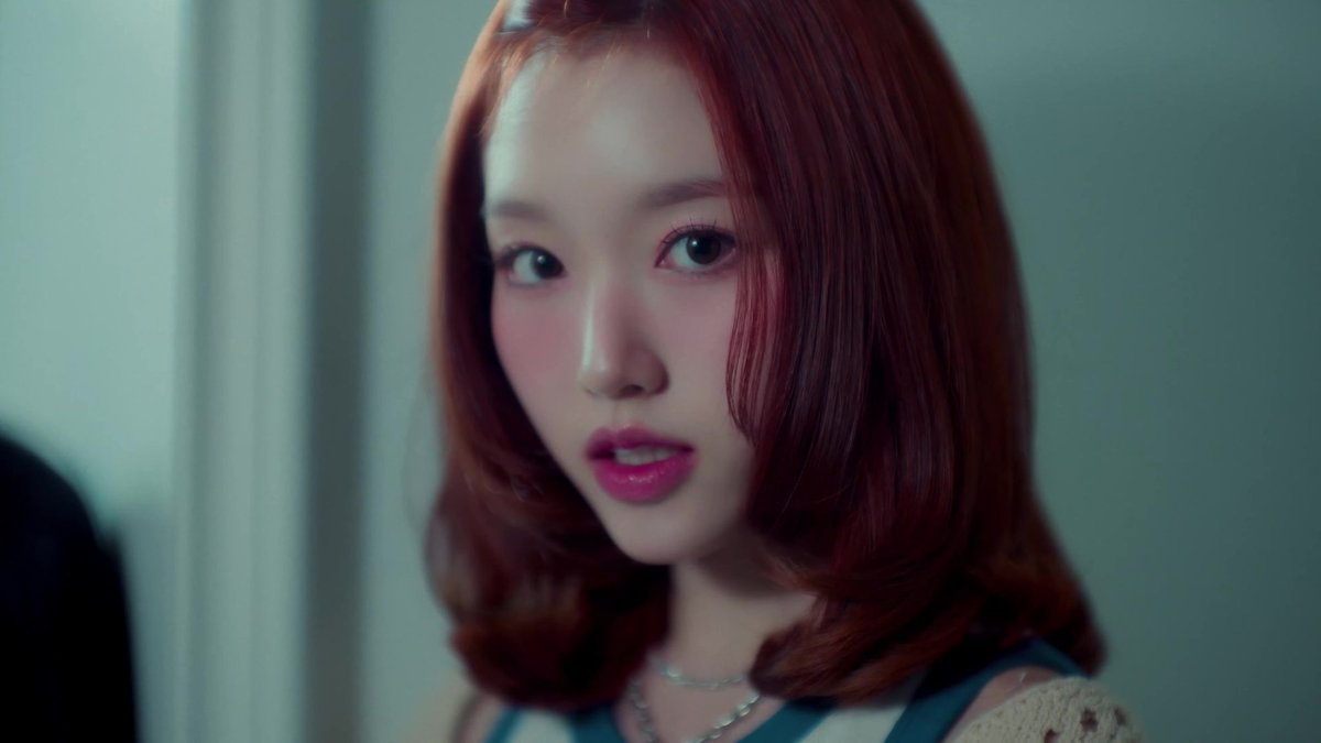 loonathedorm's tweet photo. #루셈블 #Loossemble
#One_of_a_Kind https://t.co/fgKJg2sG3V