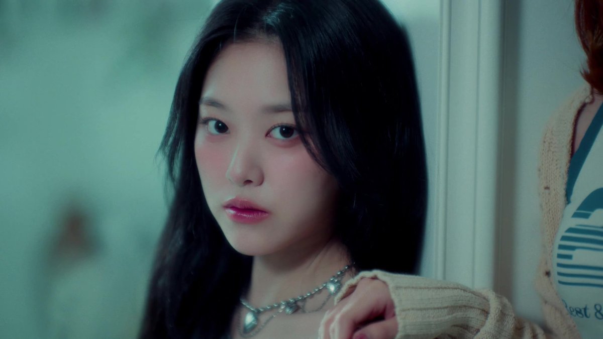 loonathedorm's tweet photo. #루셈블 #Loossemble
#One_of_a_Kind https://t.co/YNfTk1DGuZ
