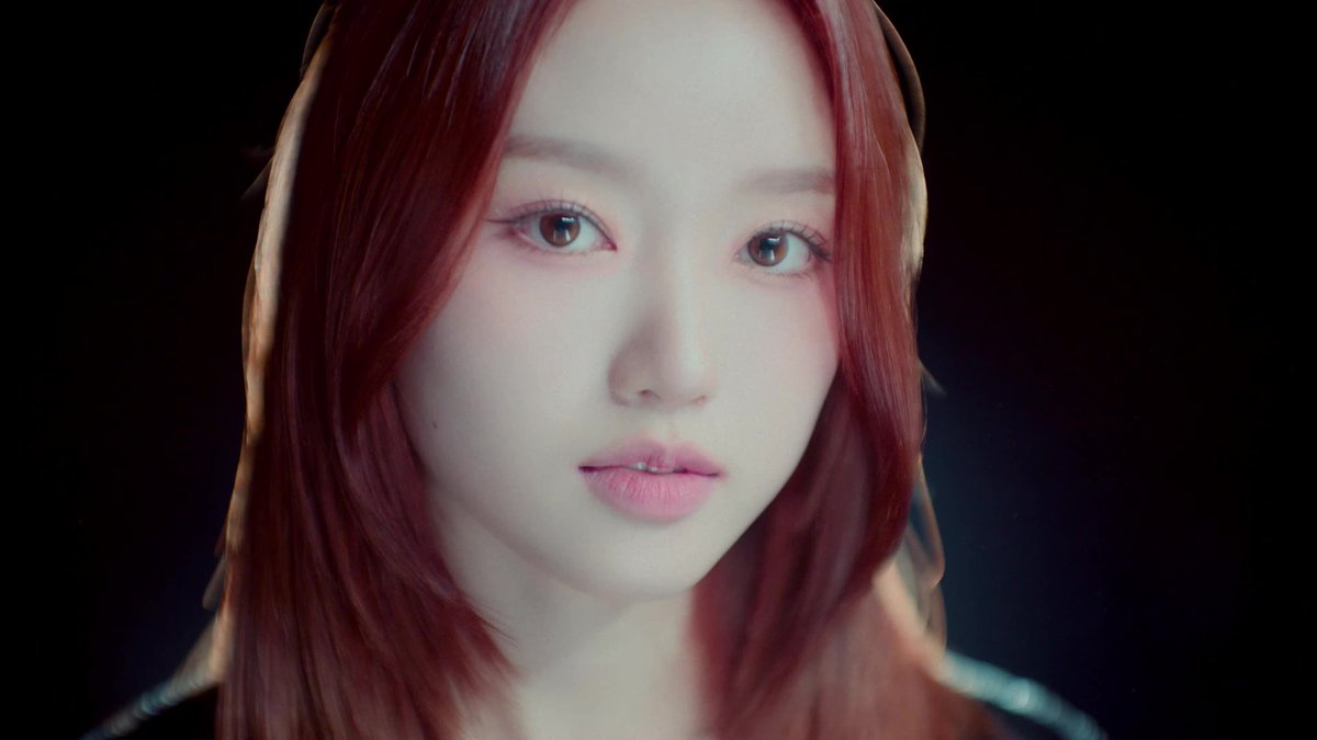loonathedorm's tweet photo. #루셈블 #Loossemble
#One_of_a_Kind https://t.co/EhKE1R1F3w