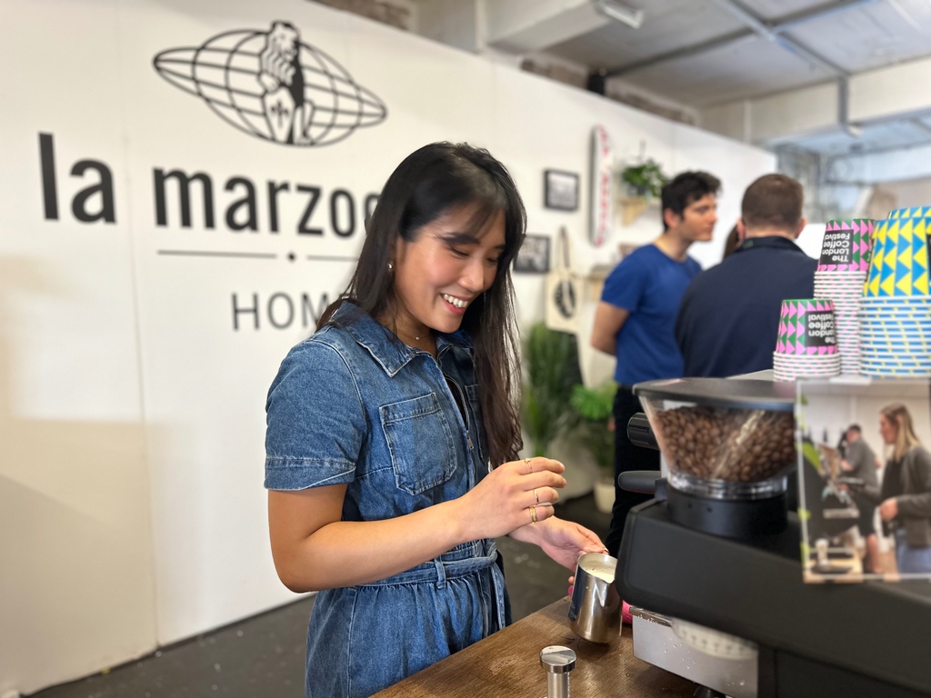 daisyrollo's tweet photo. @londoncoffeefestival 2024 was a success again this year meeting colleagues, clients and new peoples all sharing the same passion. Thank you @lamarzoccouk @lamarzoccohomeuk and @londonschoolofcoffee for an other successful event. https://t.co/qGJ8Is39ud