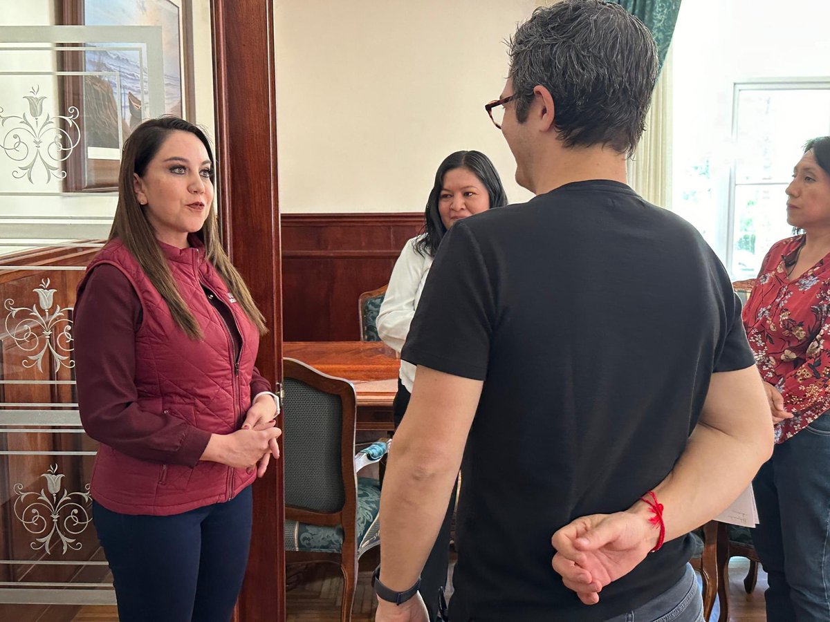 VanessaMDOmx's tweet photo. Gracias por el espacio que me brindaron en el Periódico AM León con Martha Silva y gracias a la oruga del meme por entrevistarme de una forma distinta.🙌🏻😅

¡Vamos por el cambio para todas y todos! https://t.co/qs8DT2sH9s