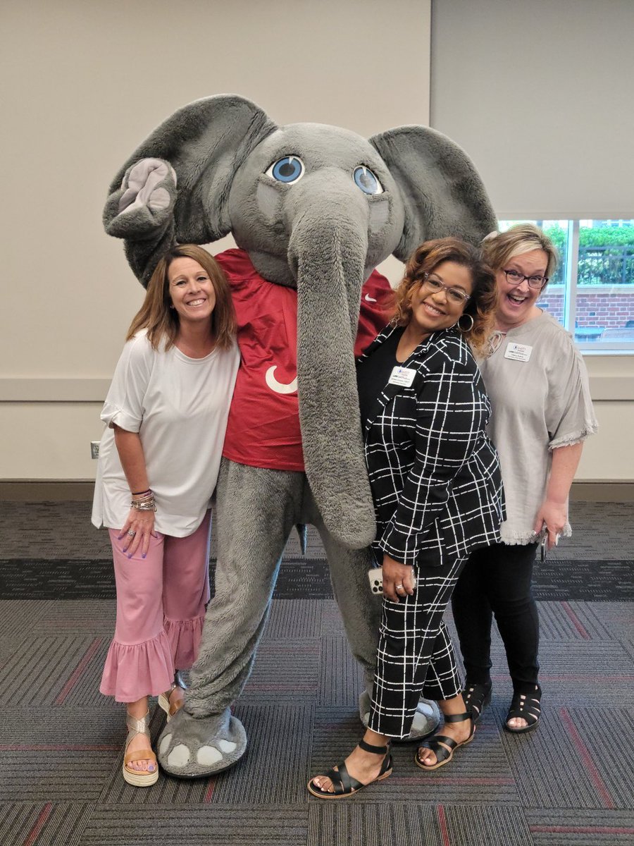 @AMSTIUAB Math Specialists having some fun with Big Al at SWSM!!! #RollTide #GoBlazers #mathisfun @ABCooper08