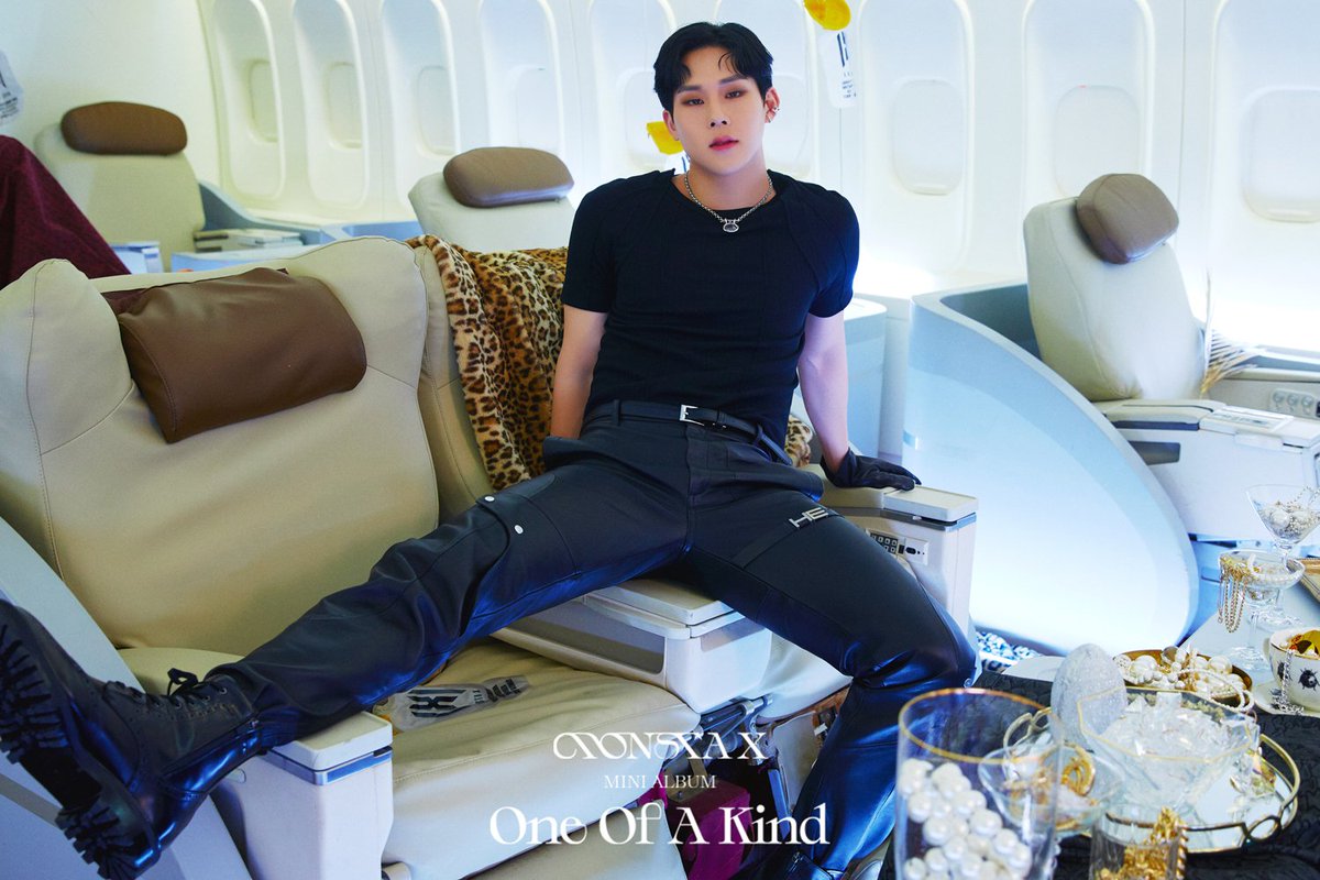 joobiecore's tweet photo. random stuff jooheon went viral for, a thread https://t.co/0oYHk6jt5V