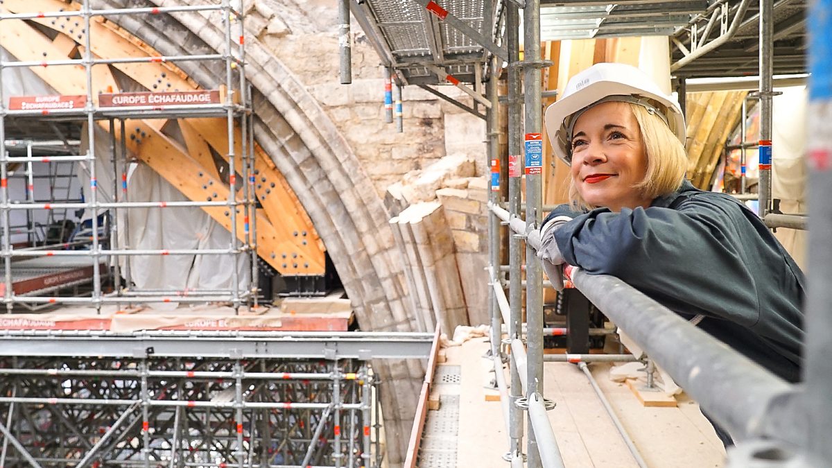 Hard hats on at 8pm on @BBCTwo to find out what's been going on behind the scenes during the restoration of NOTRE DAME CATHEDRAL after the catastrophic fire. bbc.co.uk/programmes/m00…