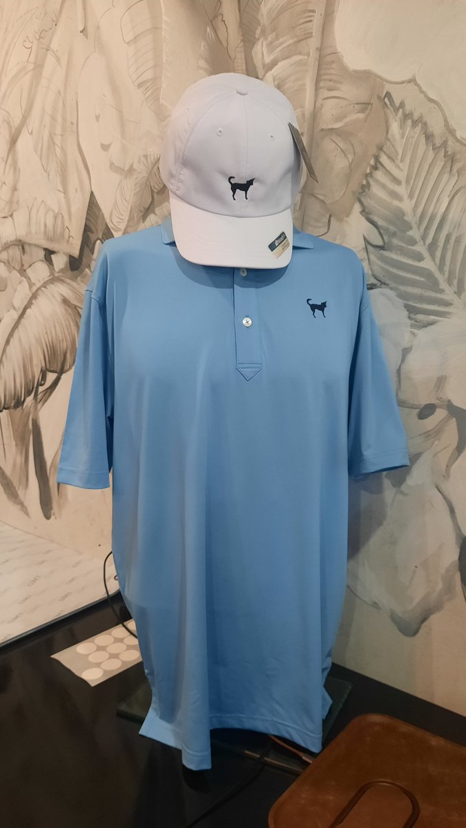 Speaking of potcakes, I think this potcake polo shirt and cap is very Bahamian. Get yours at Covet, the newest store in Sandyport, across from Spritz. (Y'all don't laugh please. I like this idea. 😂)