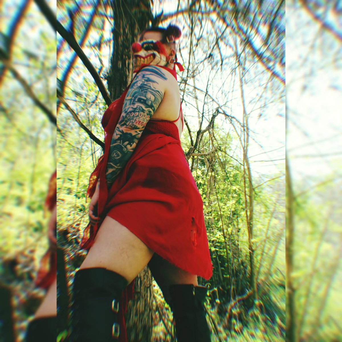 xRHEEPx's tweet photo. Sweeth Tooth Inspo 🥰😍
#twistedmetal #sweettooth #adultcosplay #nsfw #clown #clownmask #maskedgirls https://t.co/shHtTsY2dD
