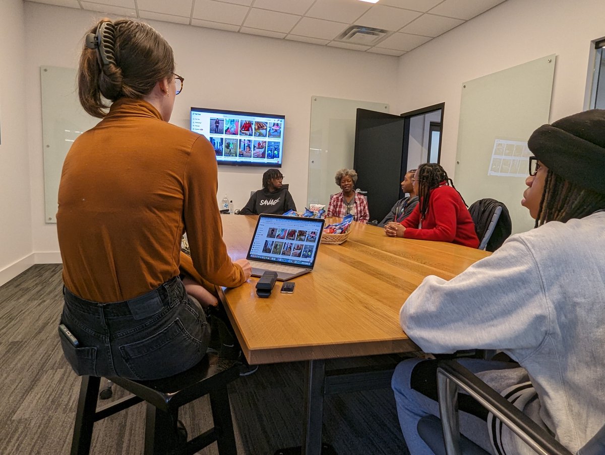 ElevateStLouis's tweet image. The wonderful team at @spot_cs hosted our Career Day in Media Production. Hands-on experiences inspired our students. See more images with captions: facebook.com/ElevateStLouis

#NoOneGetsThereAlone
#LetsChangeTheNarrative